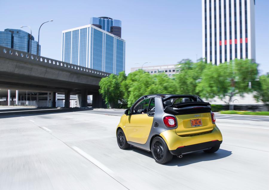  Smart ForTwo Prime Cabrio 2016 года  (NA) (фото 9 из 19)